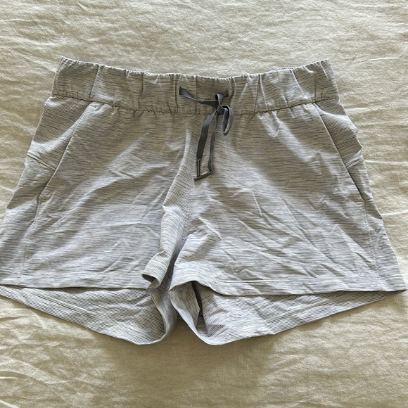 Lululemon On the Fly Shorts - Picture 2 of 8